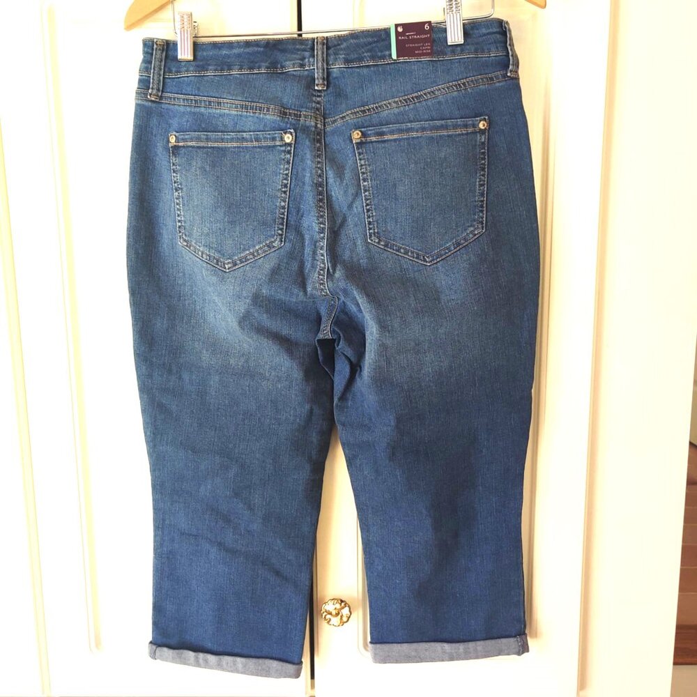 Gloria Vanderbilt Women's Jeans Capri, Size 6, NWT - Picture 2 of 2